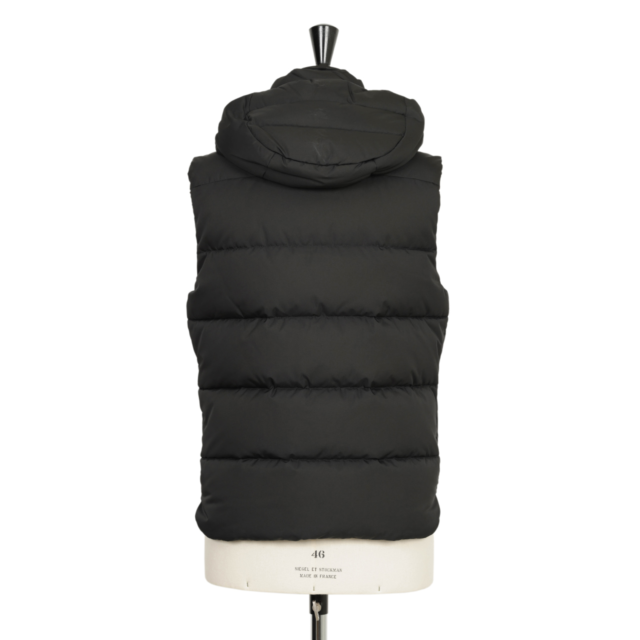 SUZUKI　MOORER 黒 フード付きダウンベスト moorer ダウンベスト メンズ フード付き アウター ダウン ベスト